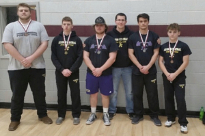 BOYS POWERLIFTING DOES WELL @ NORTH HALF